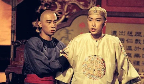 什么叫草台班子？