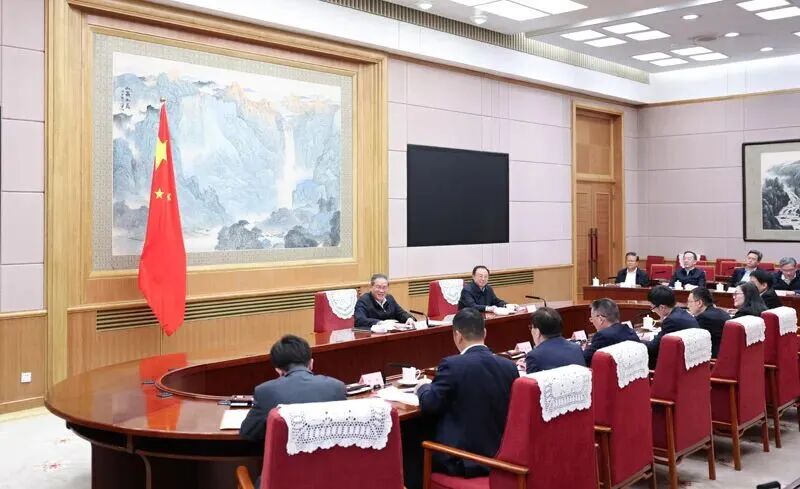 总理座谈会的四条隐藏主线（修改版）